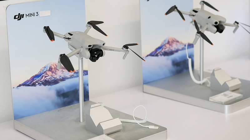 Mỹ Tạm Dừng Hạn Chế Drone từ Trung Quốc Đại Lục