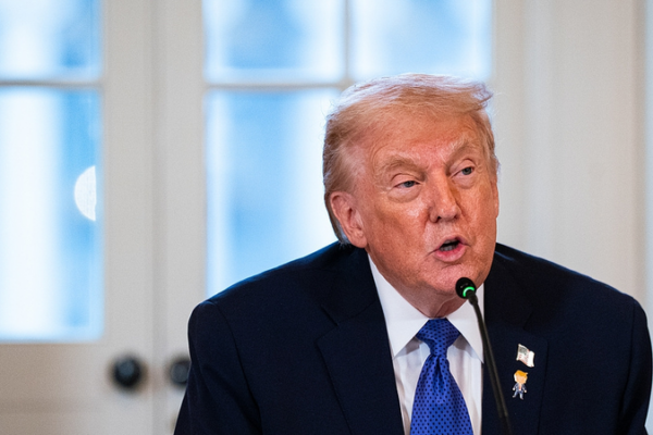 Kỷ Niệm Đầu Tiên Của Nhiệm Kỳ Hai Của Trump: Hãy Nói Lên Ý Kiến Của Bạn