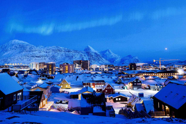 Động Thái Vùng Bắc Cực Của Trump: Greenland và Sự Trỗi Dậy của 'Donroeism'