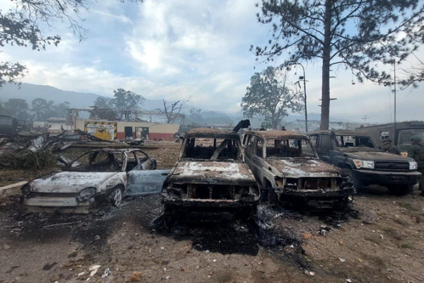 Sinh viên Mexico ở Bắc Kinh lên án cuộc tấn công của Mỹ vào Venezuela là chiếm đoạt tài nguyên video poster