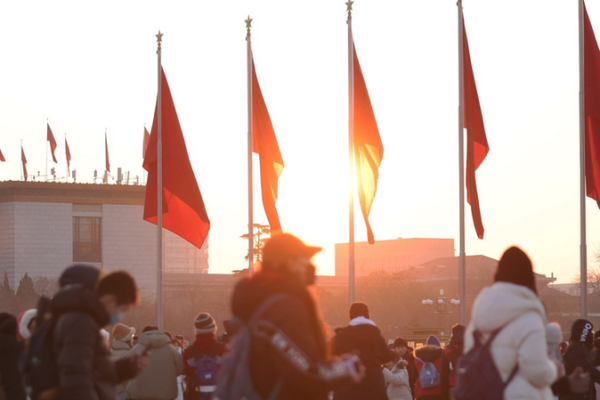 Bước Nhảy Vọt Của Trung Quốc Năm 2026: Nền Kinh Tế $20 Nghìn Tỷ, Robot, và Hồi Sinh Văn Hóa