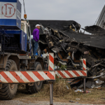 Sự Cố Sập Cẩu Gây Ra Tai Nạn Tàu Chết Người ở Đông Bắc Thái Lan video poster