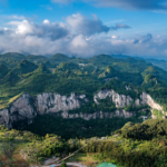 UF9L8R7AX26JQOA3HKBU - Thế Giới Trong Tầm Tay Công viên địa chất Xingwen: Kỳ quan Karst của Yibin tỏa sáng tại Gala 2026 video poster