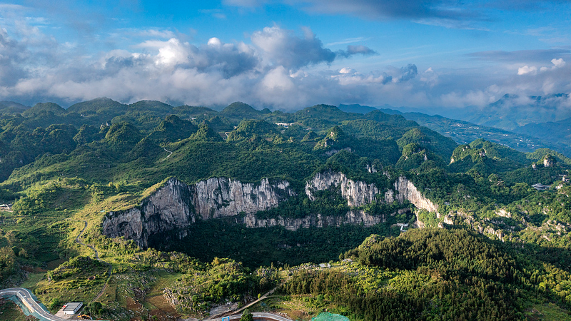 Công viên địa chất Xingwen: Kỳ quan Karst của Yibin tỏa sáng tại Gala 2026 video poster