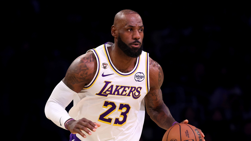 Chuỗi 21 Năm Dự Bị All-Star Của LeBron Kết Thúc