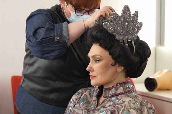 Anastasia Baudireva về Việc Mang Trái Tim Băng Giá của Turandot Đến Cuộc Sống ở Trùng Khánh video poster