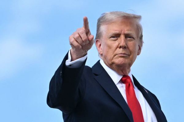 Trump 2.0 sau một năm: Biến động ở Mỹ và ngoài nước