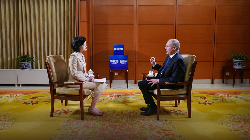 Trung Quốc và Ireland Đạt Được Nốt Nhạc Đúng: Âm Nhạc và Văn Học Kết Nối video poster