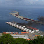 XR7KXNBMVX6YVRWK84MI - Thế Giới Trong Tầm Tay Mỹ tấn công quy mô lớn vào Venezuela; Maduro được báo cáo đã bị bắt video poster